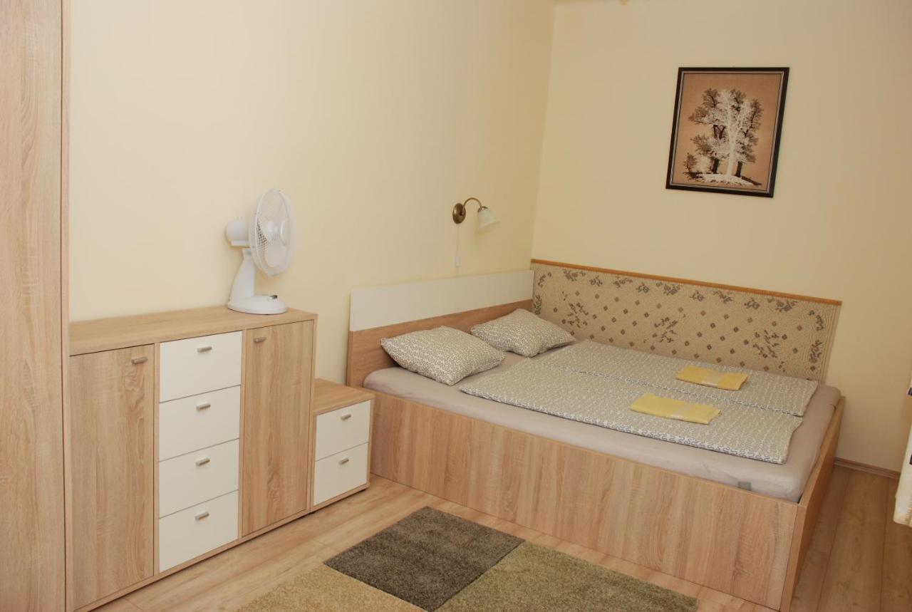 Kek Kucko Vendeghaz Apartment Fonyod ภายนอก รูปภาพ